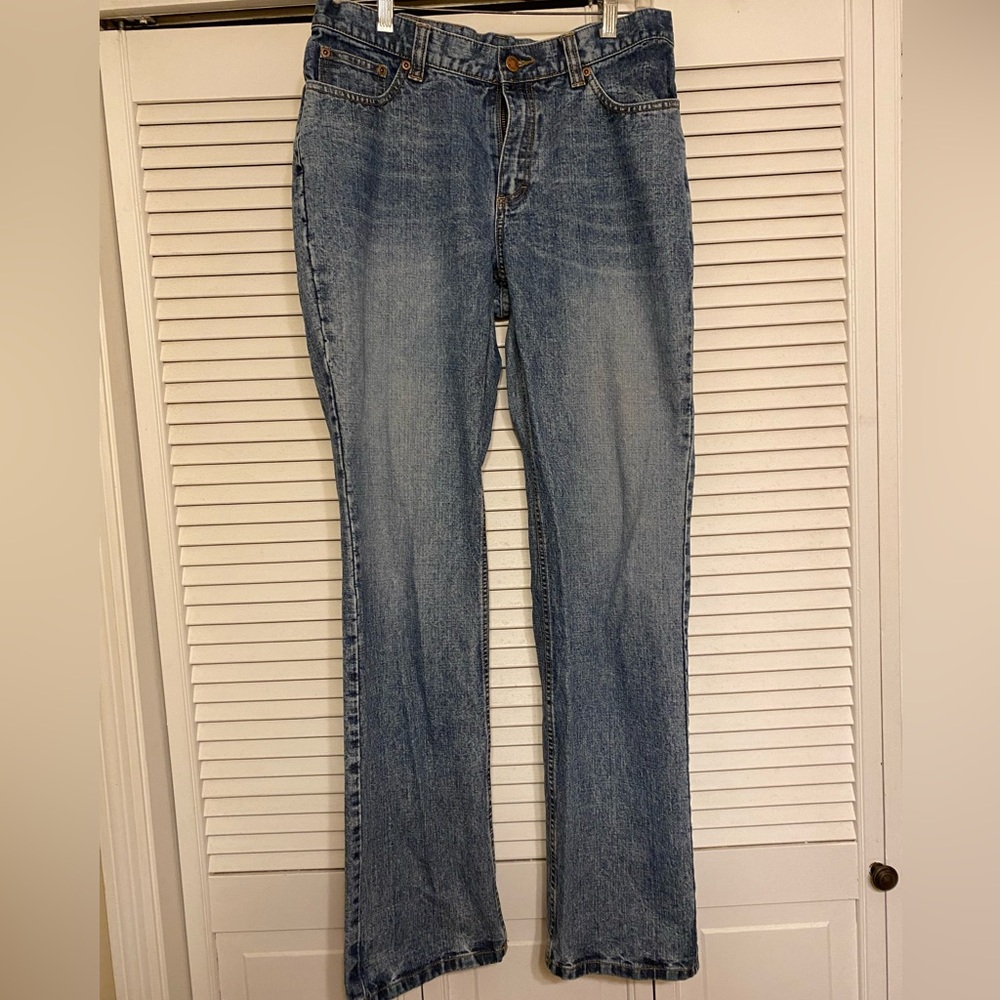 Riveted by Lee jeans, medium wash, straight, size 10L. Great condition.